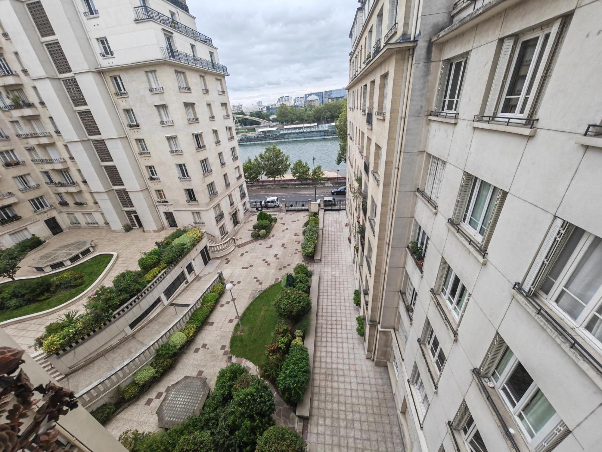 View Sur La Seine Apartment Paris Exterior foto